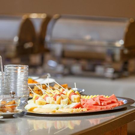 Hotel Erbprinz & Restaurant "Prinzenstube" ลุดวิกส์ลัสต์ ภายนอก รูปภาพ