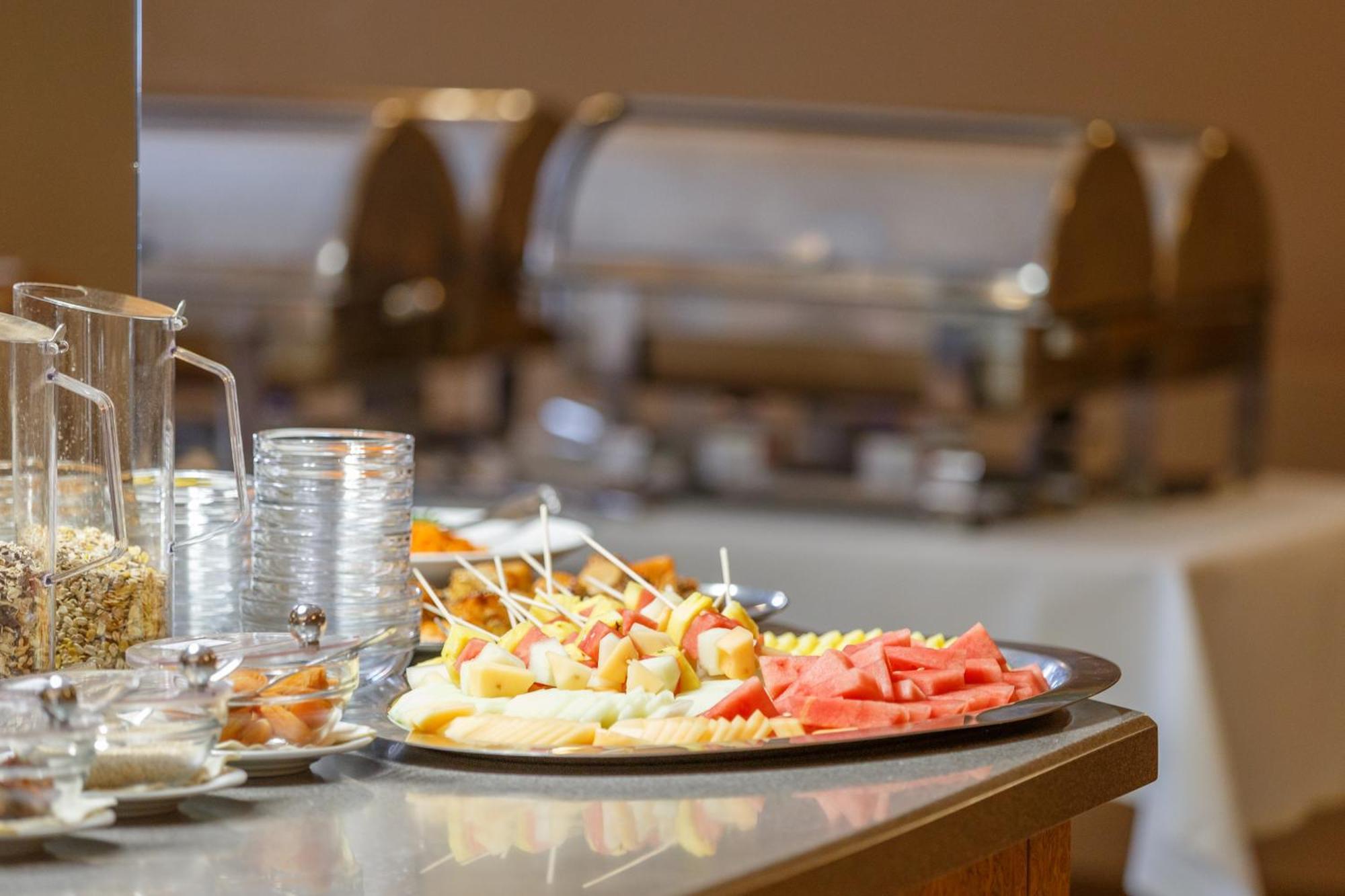 Hotel Erbprinz & Restaurant "Prinzenstube" ลุดวิกส์ลัสต์ ภายนอก รูปภาพ