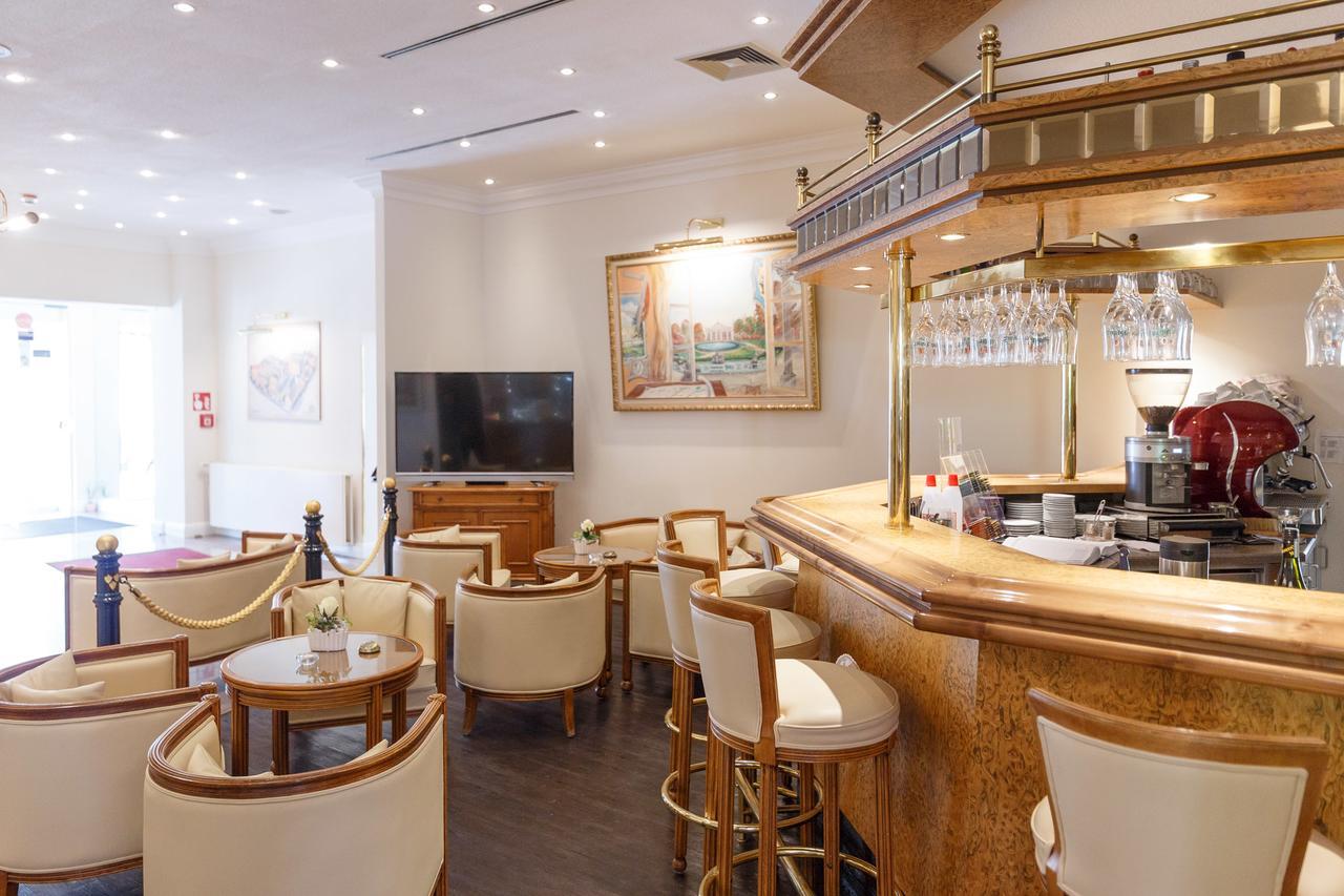 Hotel Erbprinz & Restaurant "Prinzenstube" ลุดวิกส์ลัสต์ ภายนอก รูปภาพ